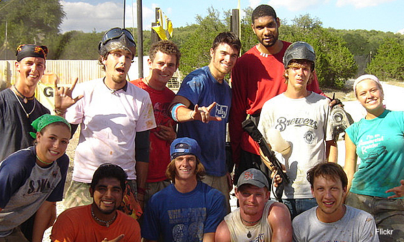 Tim Duncan Plays Paintball!